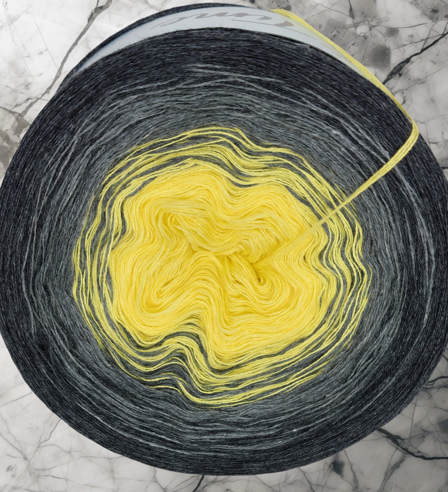 Fotomodell Bobbel Nr. 283 Lauflänge 1200m 3 Fädig