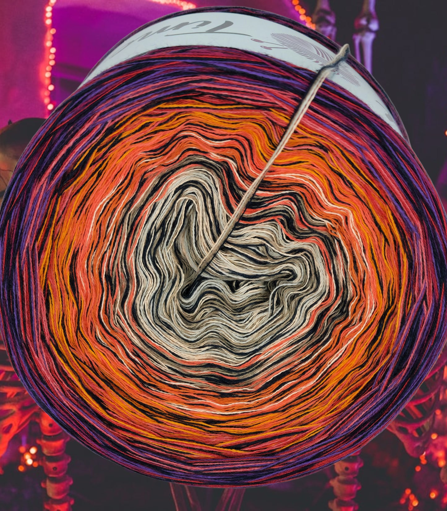 Sale Bobbel 104 mit 1200 Meter 4 Fädig