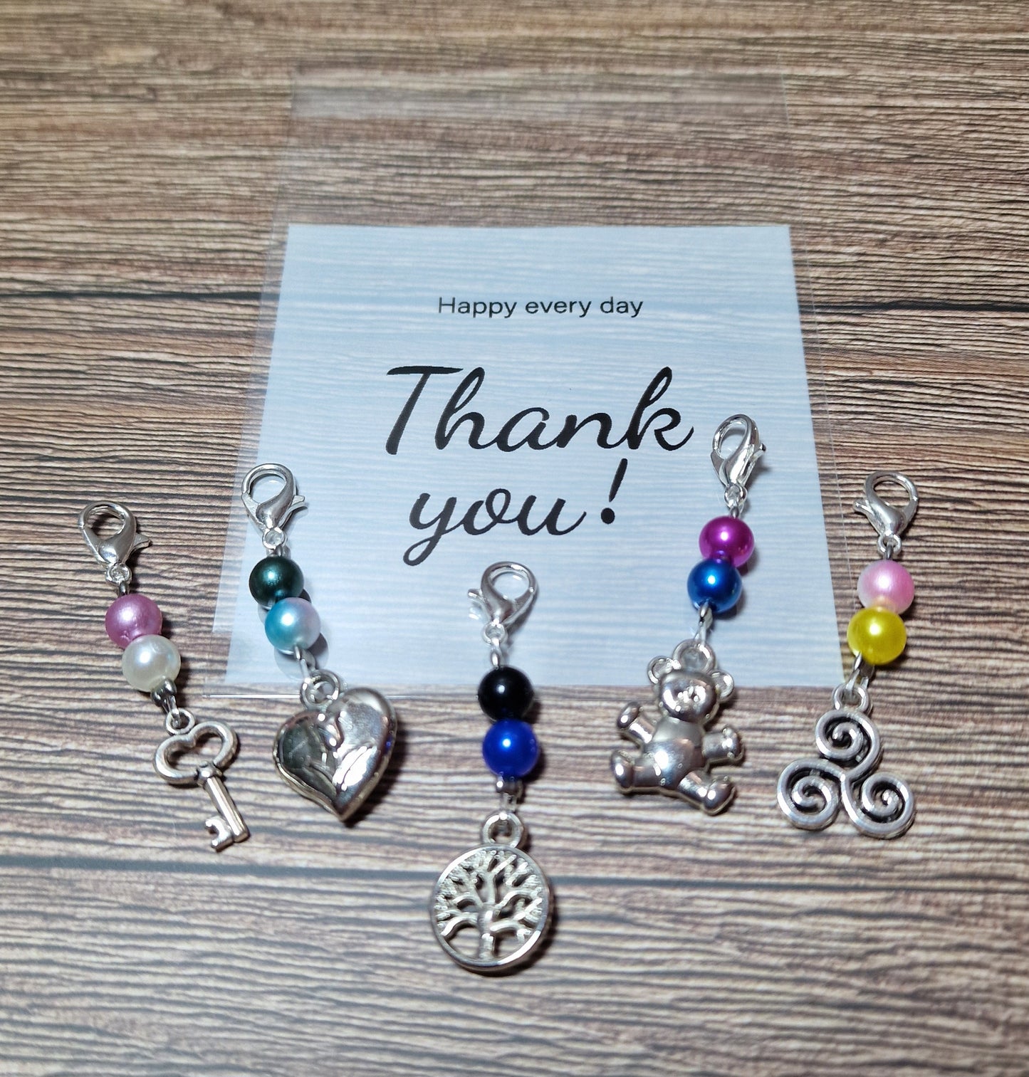 Handgemachte Maschenmarkierer – 5er Set im liebevollen Zufalls-Mix